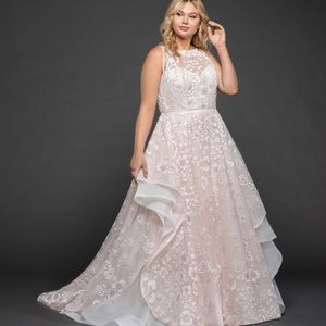 Hayley Paige Reagan Gown & Matching Reagan Veil